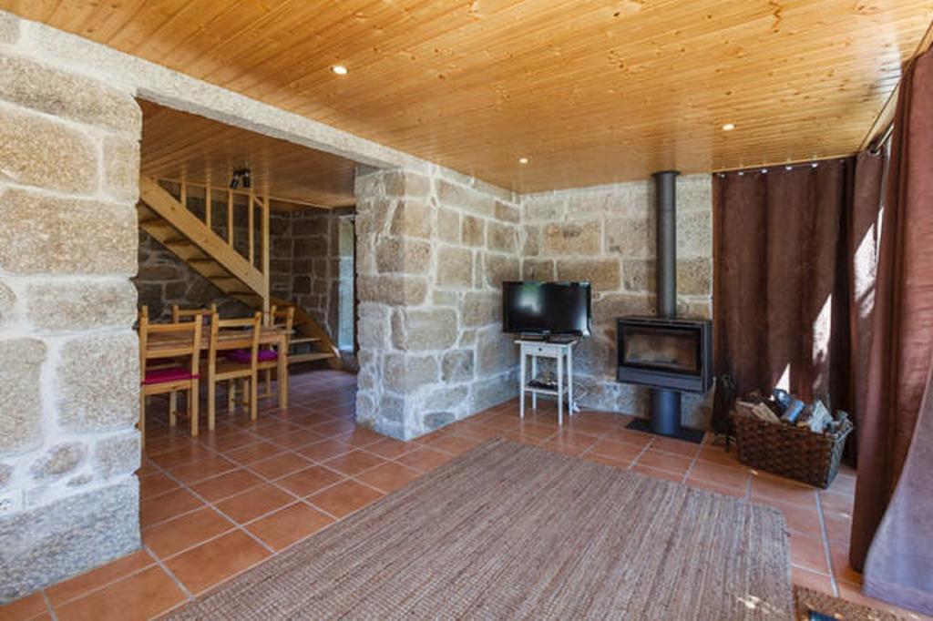 Quinta Casal De Vila Pouca Cinfães Quarto foto